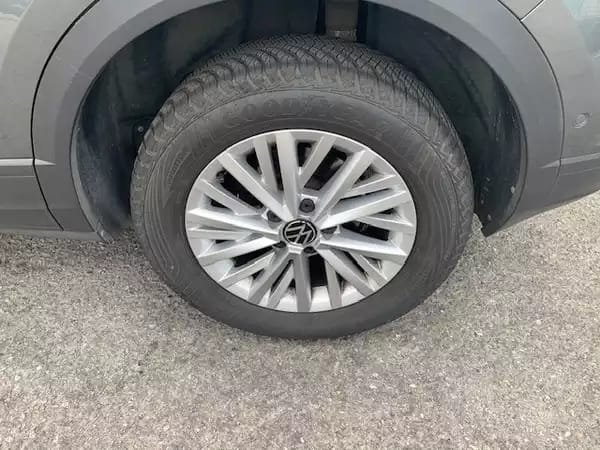 Volkswagen T-Roc LIFE 1.5TSI 150CV DSG7 - Photo 3
