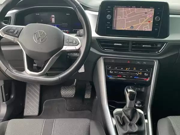 Volkswagen T-Roc LIFE 1.5TSI 150CV DSG7 - Photo 2