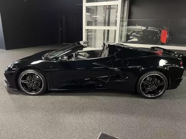 Corvette C8 Stingray 3LT *Europa - Photo 3