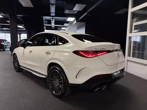 Mercedes-Benz GLC 220 4 MATIC  AMG LINE STAR EDITION - Photo 3
