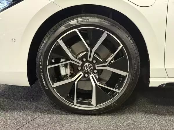 Volkswagen Passat 1.5 eHybrid 272 R-Line PHEV - Photo 3