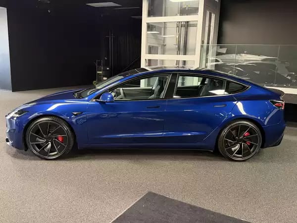 Tesla Model 3 Performance Highland - Photo 3