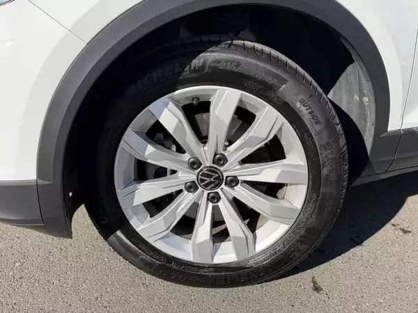 Volkswagen T-Roc 2.0 TFSI DSG 4 MOTION - Photo 2