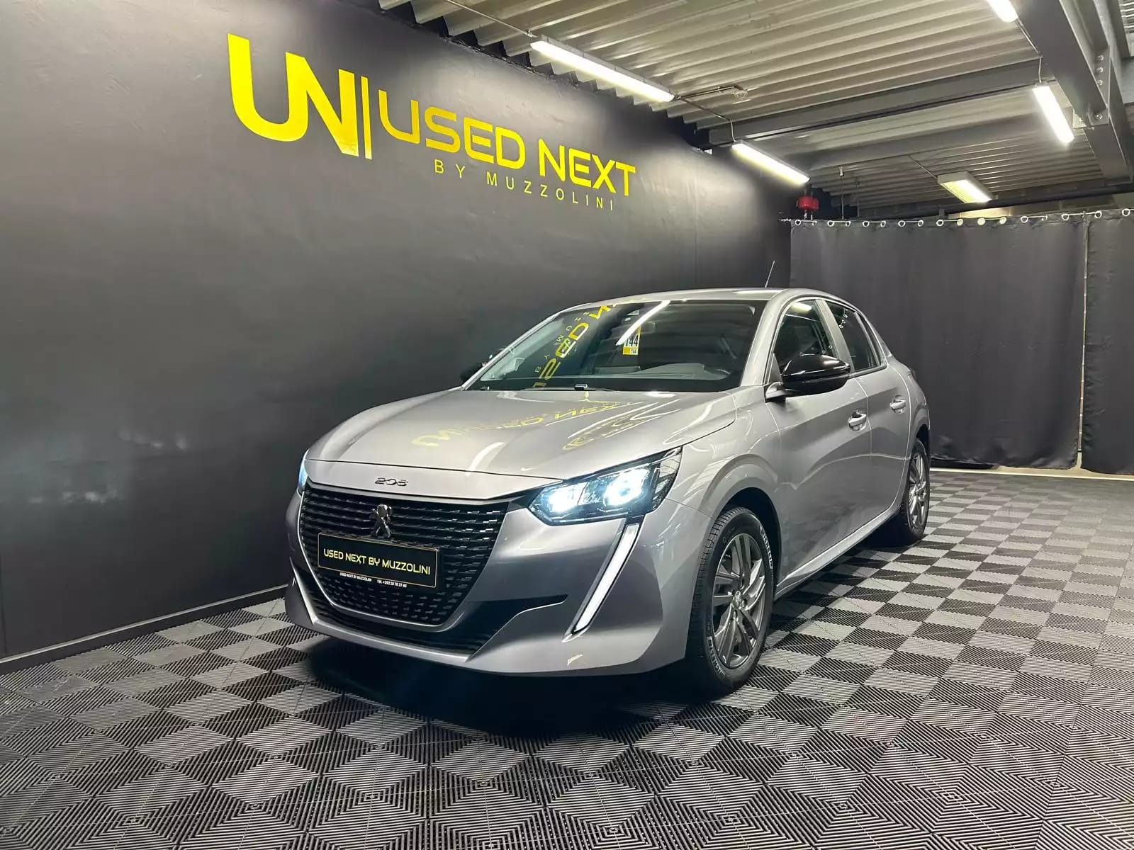 Peugeot 208 Active -  PureTech 75 BVM5 - Photo 1