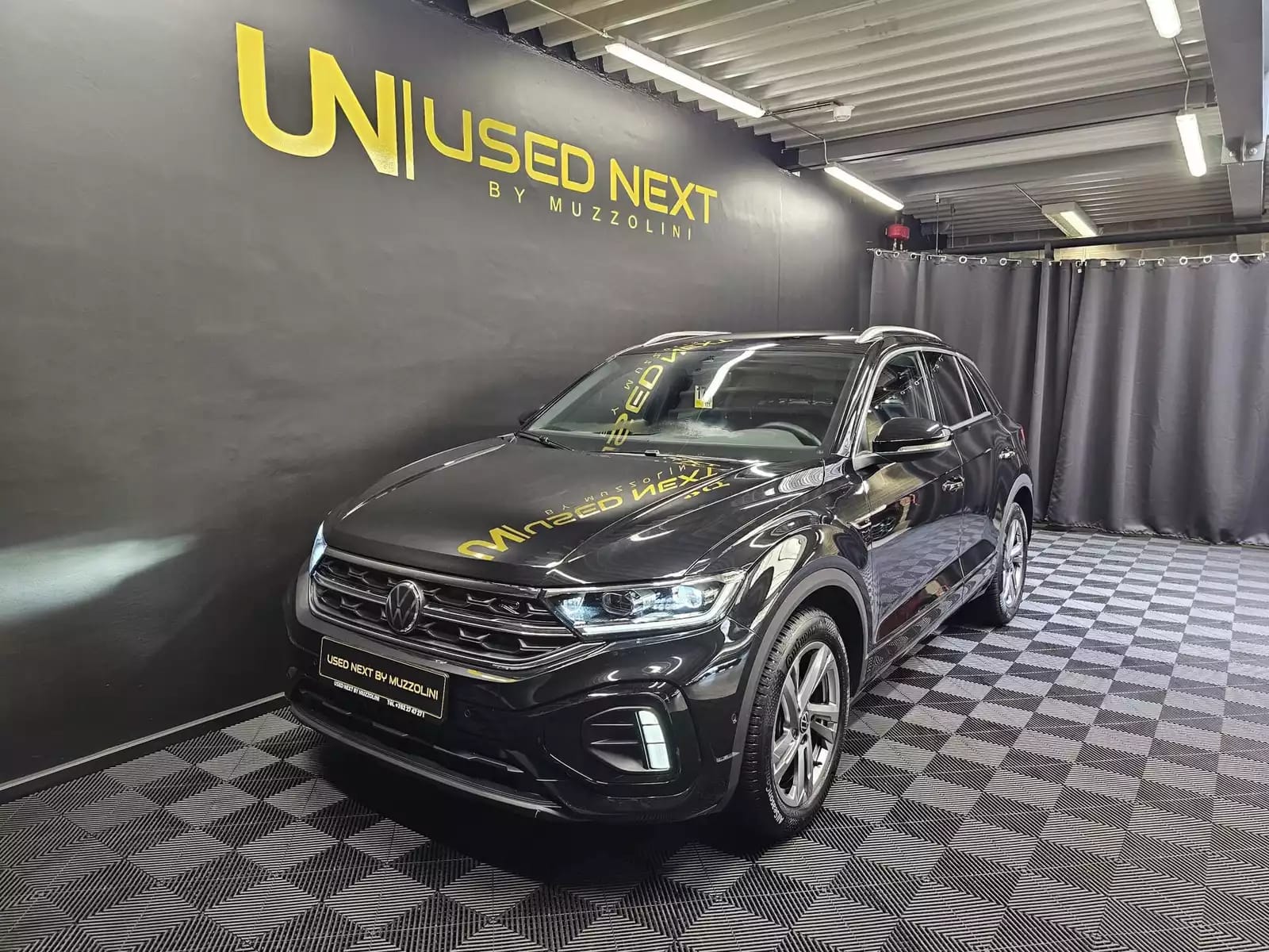 Volkswagen T-Roc 150cv R-Line Edition DSG7 - Photo 1