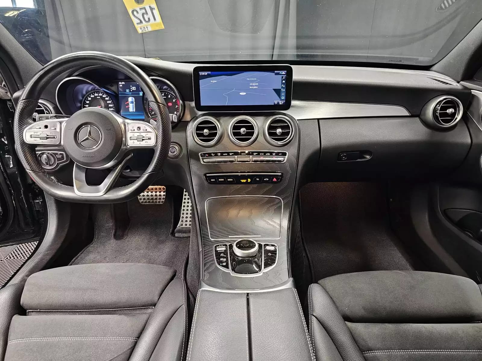 Mercedes-Benz C 300 AMG Line - Photo 1