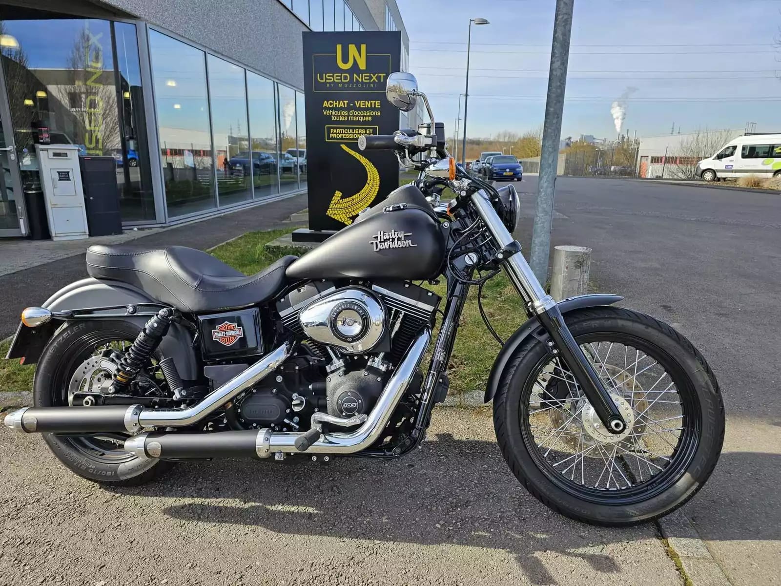 Harley-Davidson Dyna Street Bob 1690 cm3 103ci - Photo 1