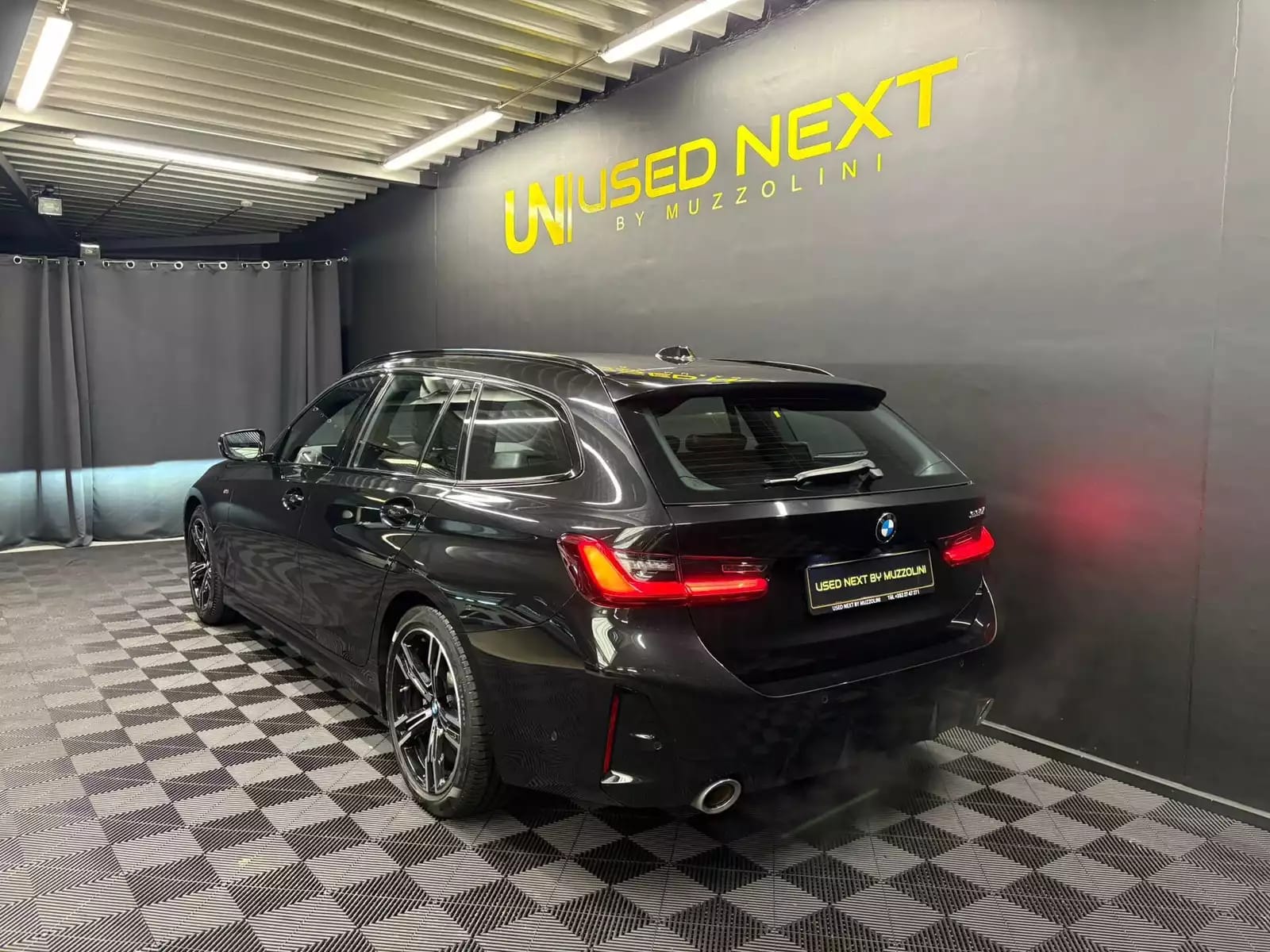 BMW 330 M-Sport Touring auto - Photo 1