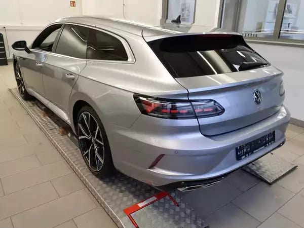 Volkswagen Arteon R Shooting Break 4Motion 320cv - Photo 3