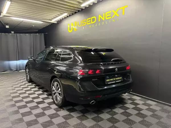 Peugeot 508 SW Allure Pack PHEV 225cv - Photo 3