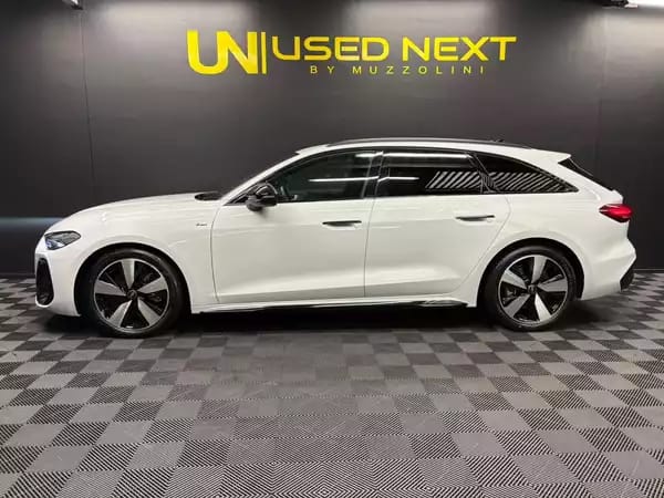 Audi A5 AVANT 2.0 TDI 204CV S-line Edition - Photo 3