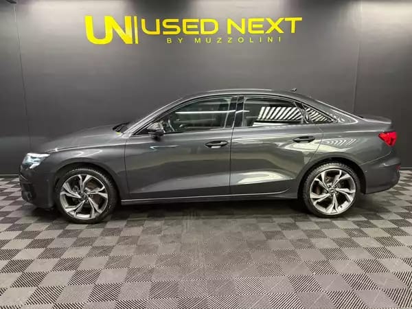 Audi A3 Limousine Advanced 30 TFSI 110cv S-tronic - Photo 2