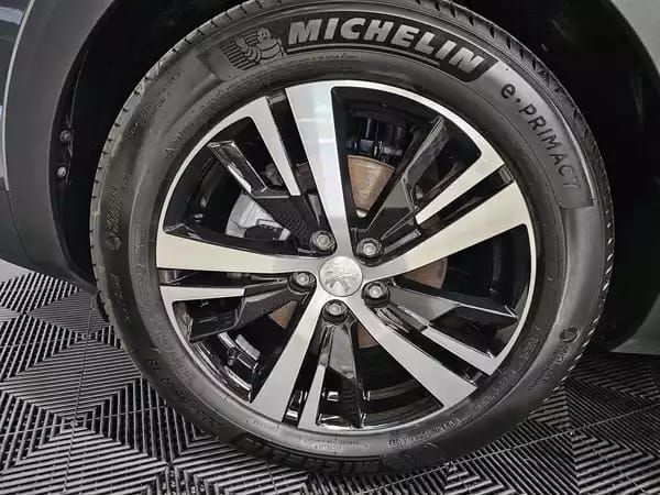 Peugeot 3008 GT 1.2 130 EAT8 - Photo 3