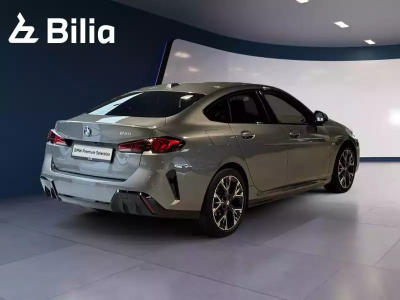 BMW 220 220i M-Sport - Photo 1