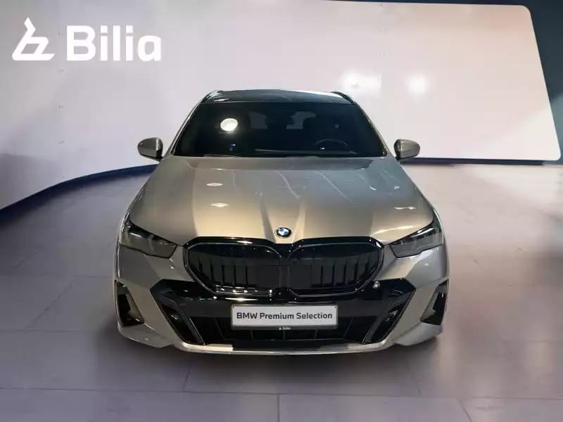 BMW 540 540d xDrive Touring M Sport - Photo 1