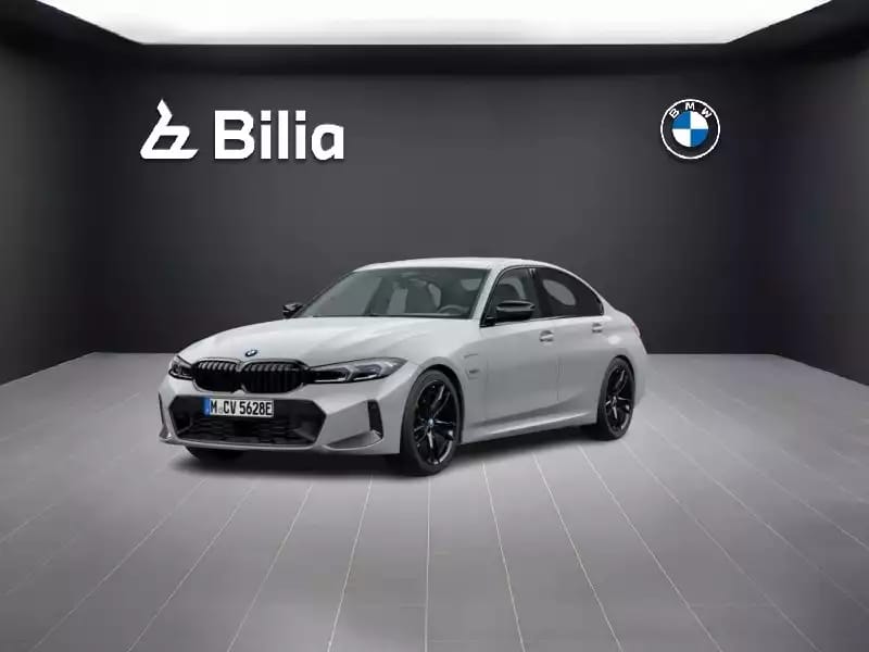 BMW 330 330e xDrive M Sport - Photo 1