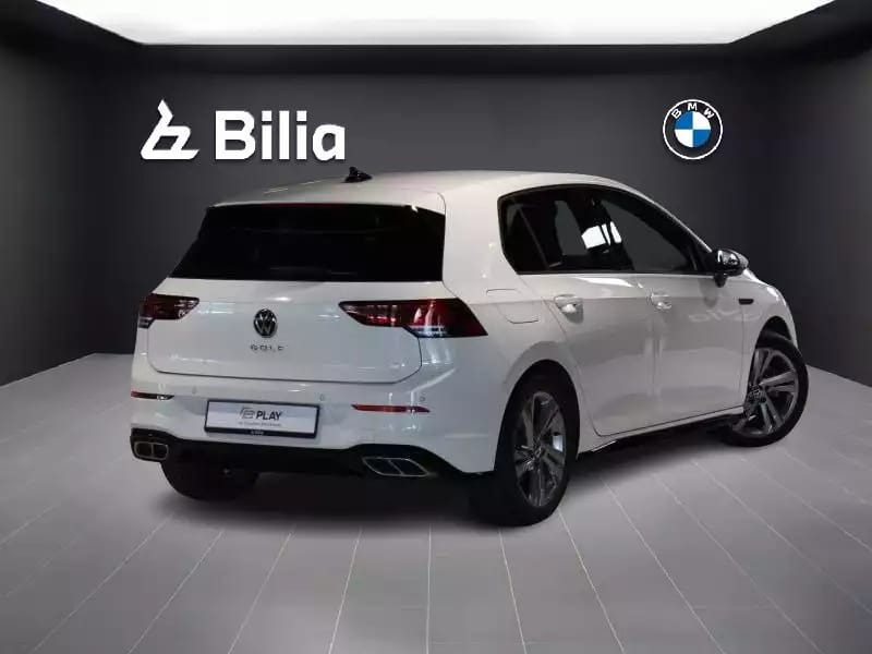 Volkswagen Golf VIII R-Line // 2023 - Photo 1