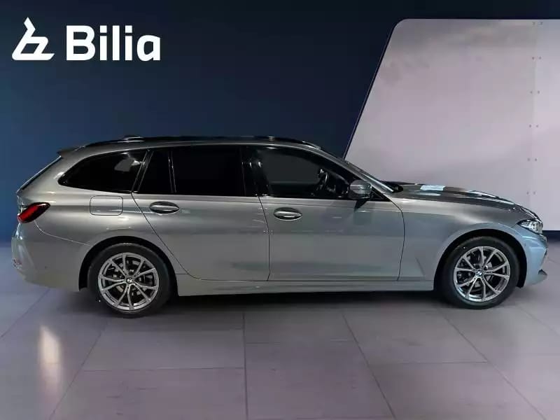 BMW 318 Touring  // 2024 - Photo 1