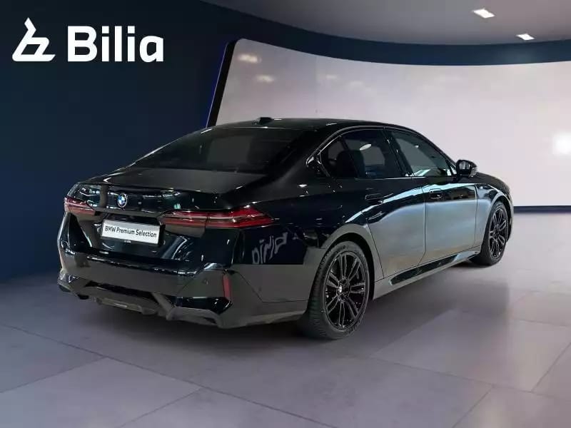 BMW 520 PACK M PRO // 2024 - Photo 1