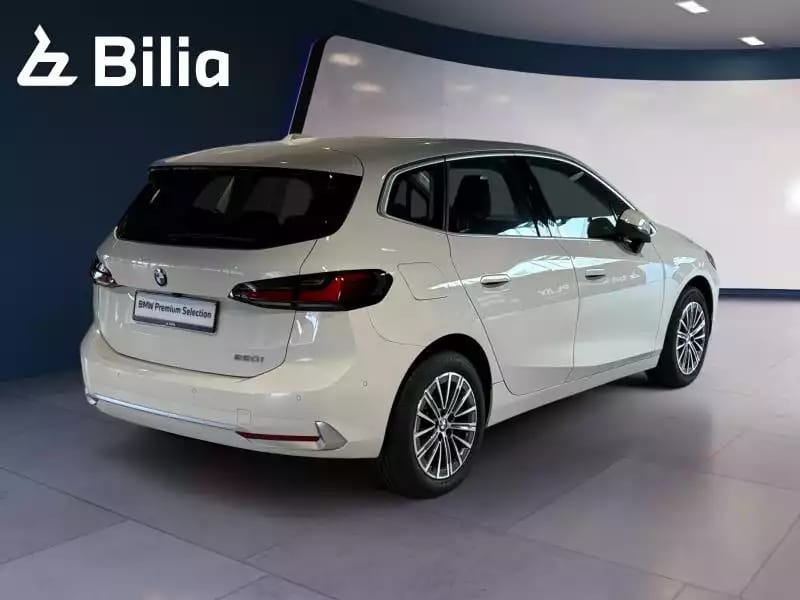 BMW 220 ActivTourer Luxury Line - Photo 1