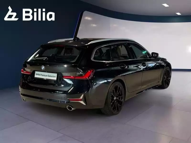 BMW 330 Touring - Photo 1