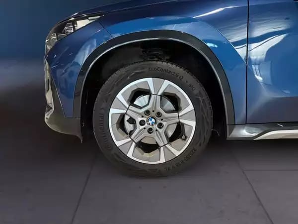 BMW X1 X1 18i xLine - Photo 3