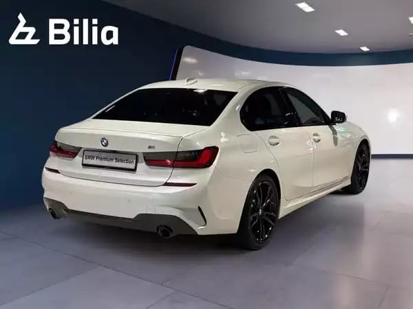 BMW 320 320d xDrive M-Sport - Photo 2