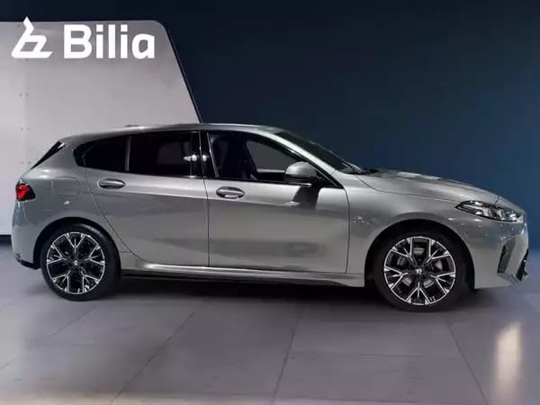 BMW 120 120I M-SPORT - Photo 2