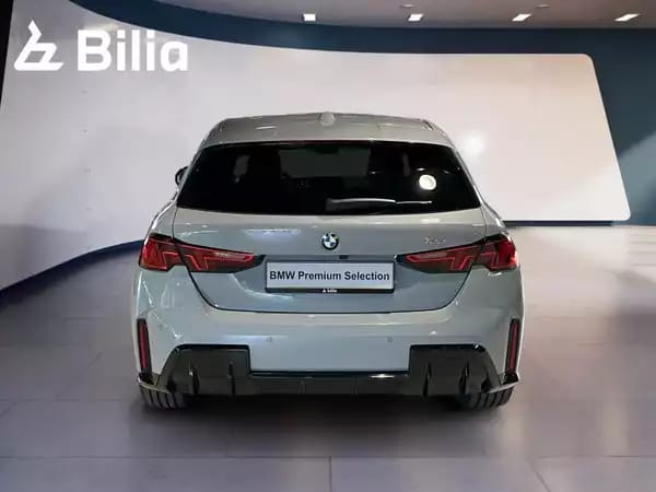 BMW 123 123i xDrive - Photo 3