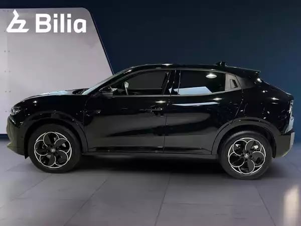 Alfa Romeo Junior 1.2 Hybrid 136 eDCT6 TI - Photo 2