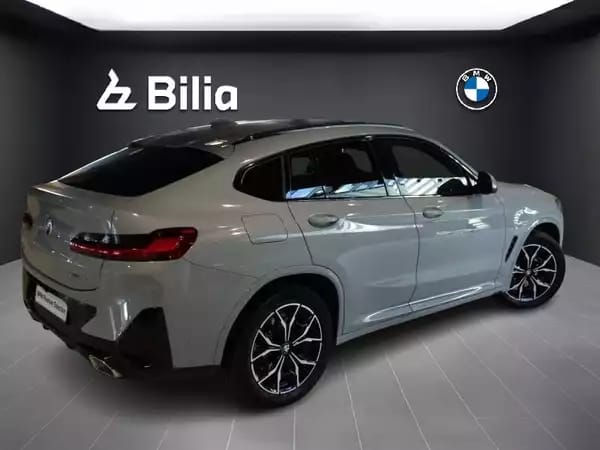 BMW X4 20d pack M 2024 - Photo 2
