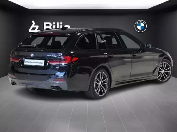 BMW 520 d xDrive PACK M 2023 - Photo 2