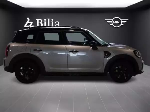 MINI Cooper S Countryman All 4 // 2021 - Photo 2