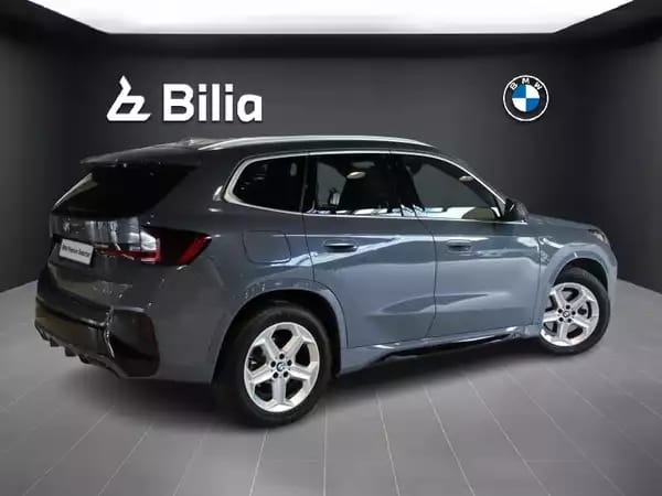 BMW X1 xDrive 23d pack m 2024 - Photo 2