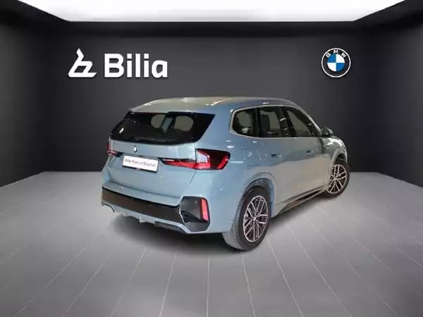 BMW X1 i sDrive18i / PACK M - Photo 2