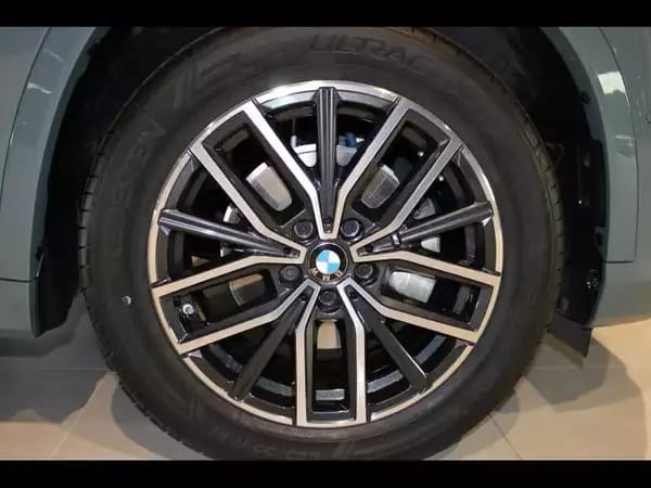 BMW X1 i sDrive18i / PACK M - Photo 3