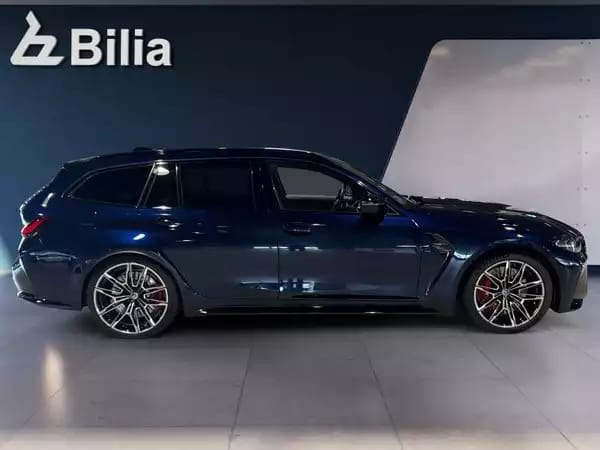 BMW M3 Competition M xDrive 2024 - Photo 2