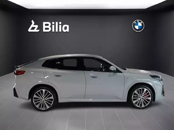 BMW X2 xDrive20d pack M 2024 - Photo 2