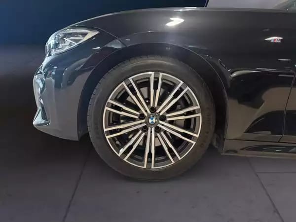 BMW 330 330d pack M xDrive - Photo 3
