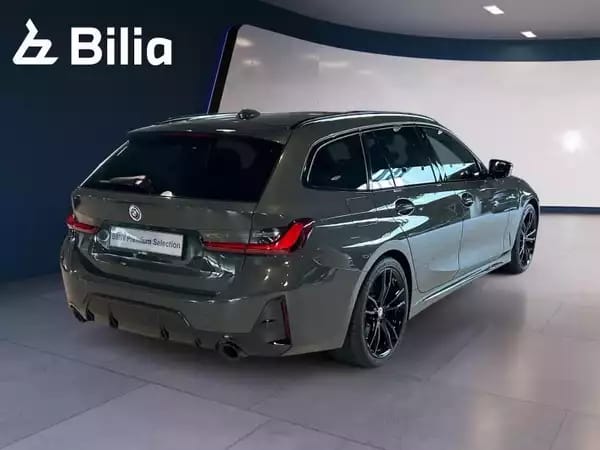 BMW 330 d xDrive pack M 2022 - Photo 2