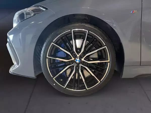 BMW 135 M135i XDrive 2022 - Photo 3