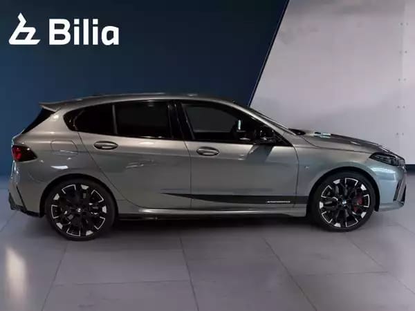 BMW 135 M xDrive pack M 2025 - Photo 2