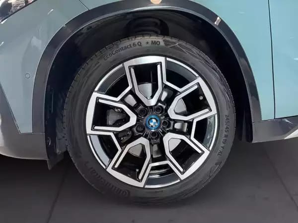 BMW iX1 xDrive30 2023 xline - Photo 3