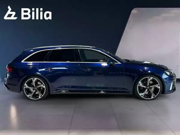 Audi RS4 Quattro // Avant 2023 - Photo 2
