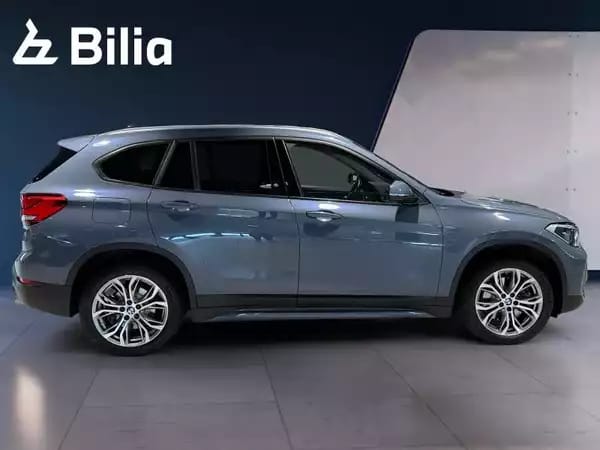 BMW X1 xDrive20i - Photo 2