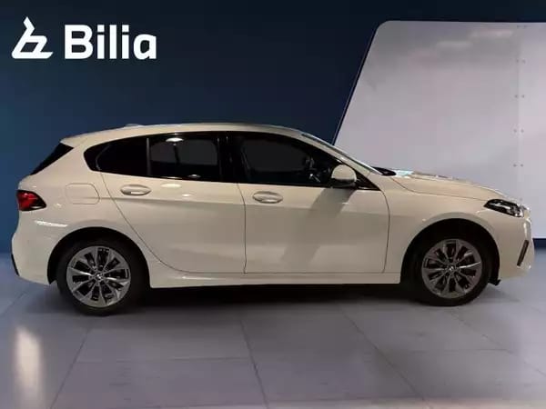 BMW 118 118d advantage - Photo 2