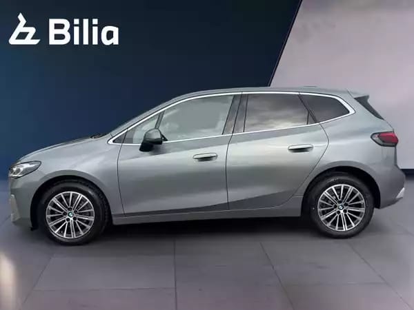 BMW 218 218d Active Tourer Luxury Line - Photo 2