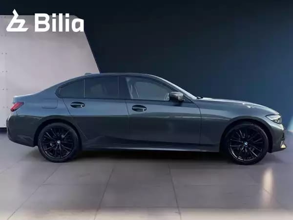 BMW 318 318i Berline - Photo 2