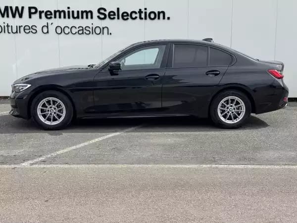 BMW 318 d berline - Photo 2