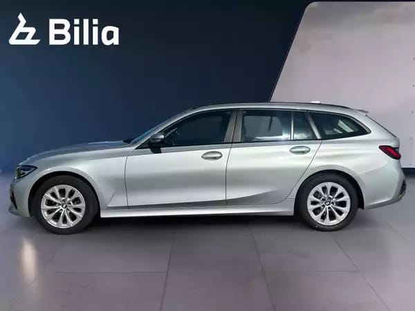 BMW 318 318d Touring - Photo 2